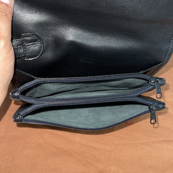 Preloved Loewe wristlet great condition lambskin leather has many pockets Black - Picture 7 of 11